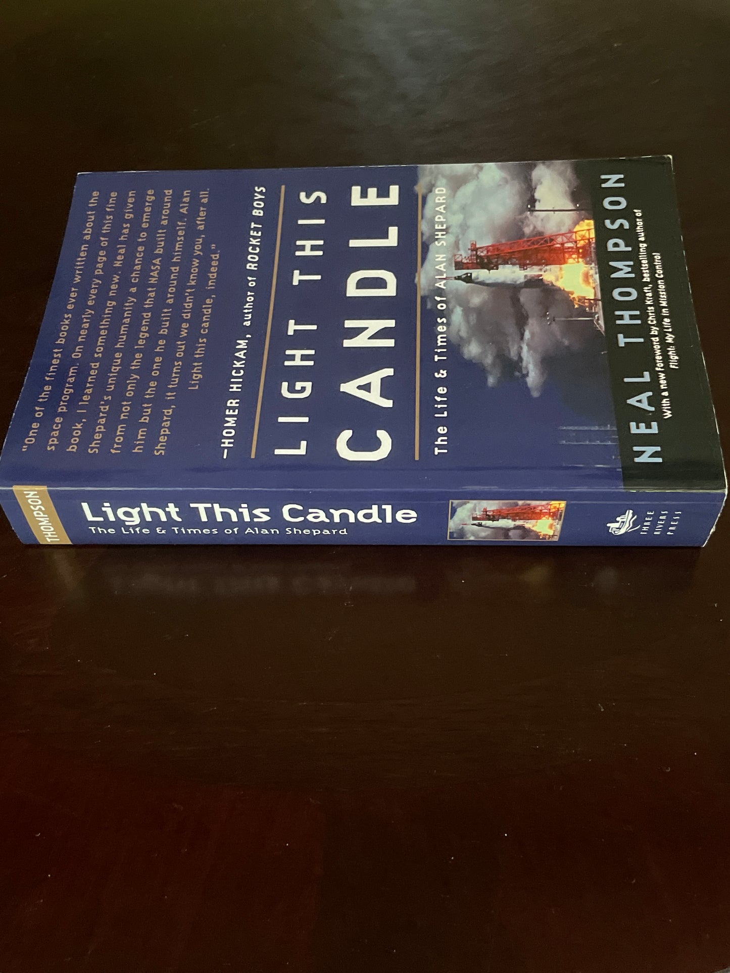 Light This Candle: The Life and Times of Alan Shepard = Thompson, Neal