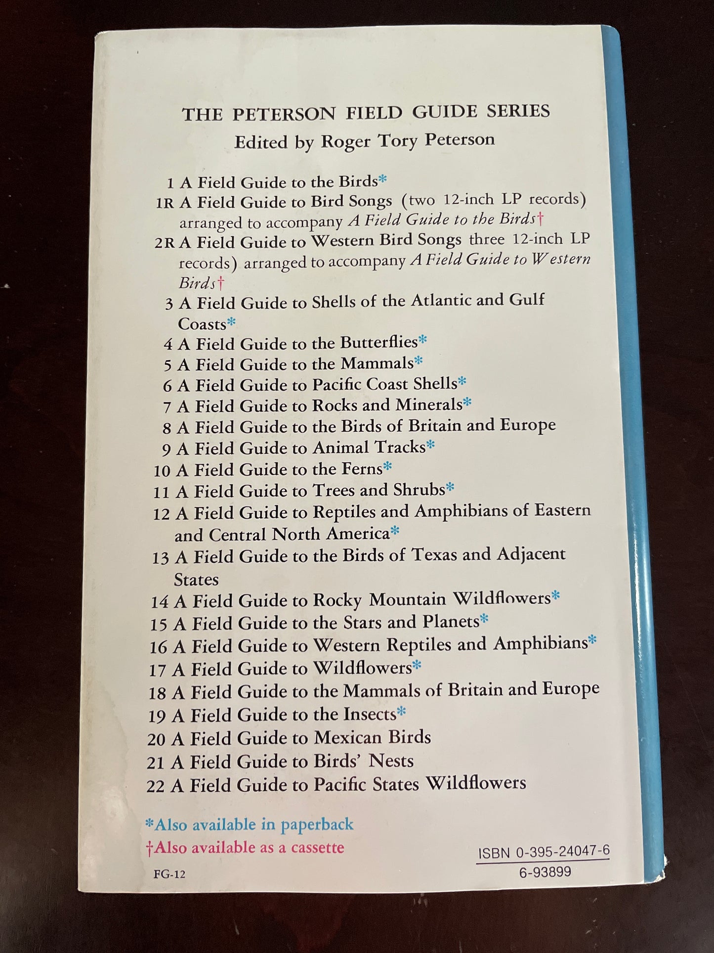 Field Guide to Rocks and Minerals (Peterson Field Guides) - Pough, Frederick H.