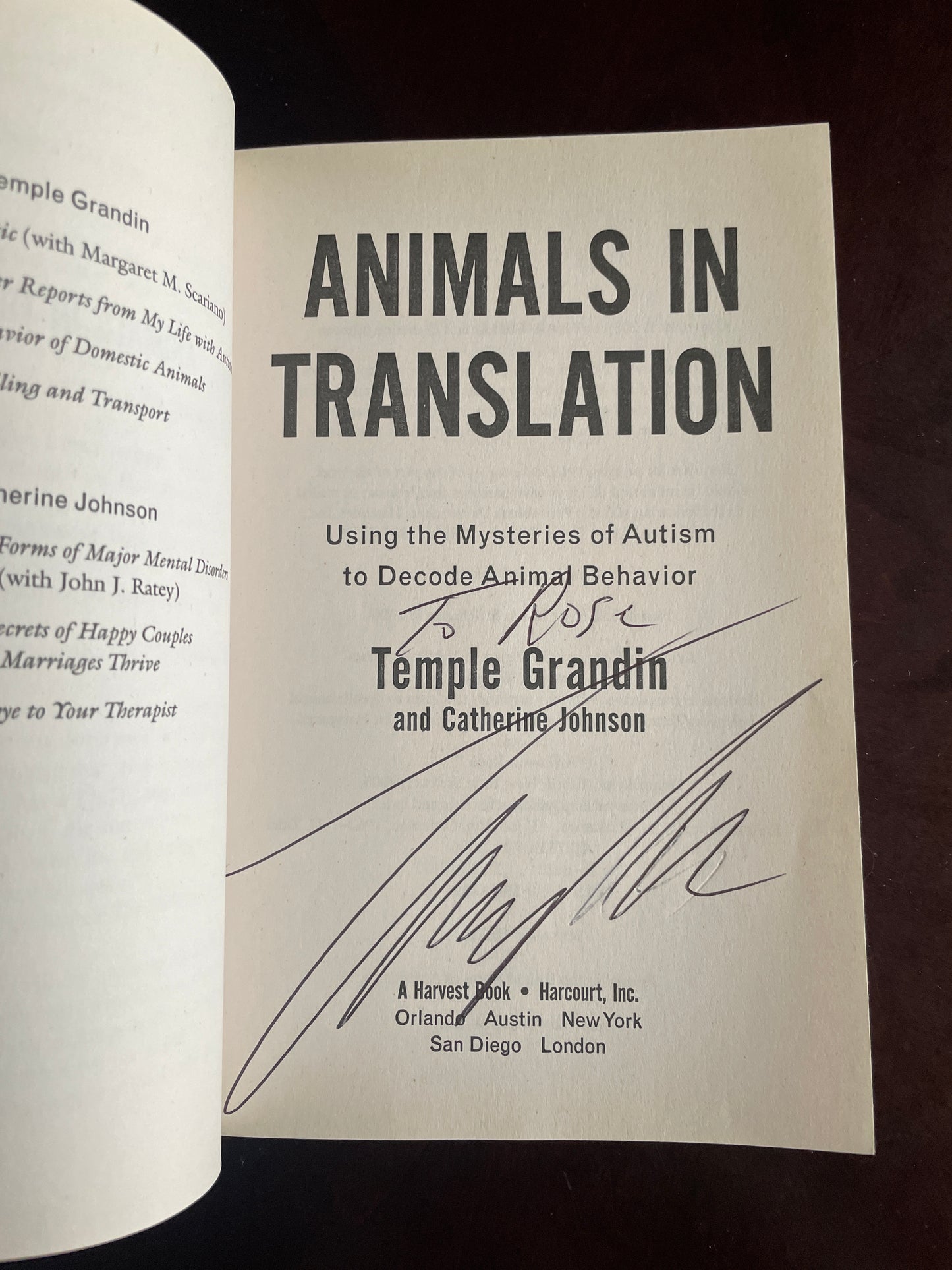 Animals in Translation: Using the Mysteries of Autism to Decode Animal Behavior (Inscribed) - Grandin, Temple; Johnson, Catherine