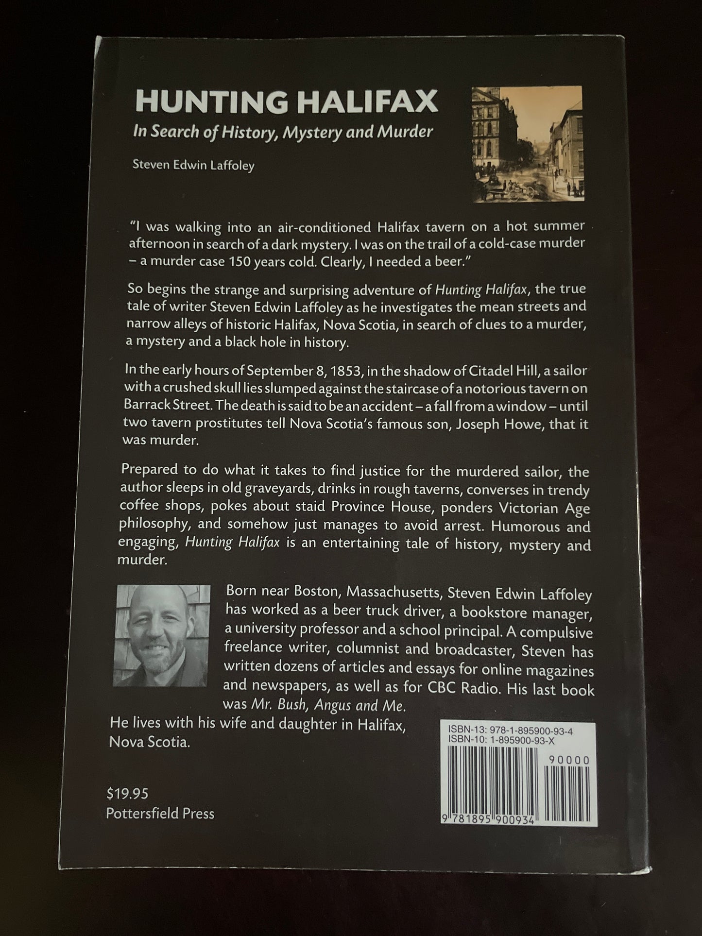 Hunting Halifax : In Search of History, Mystery and Murder - Laffoley, Steven Edwin