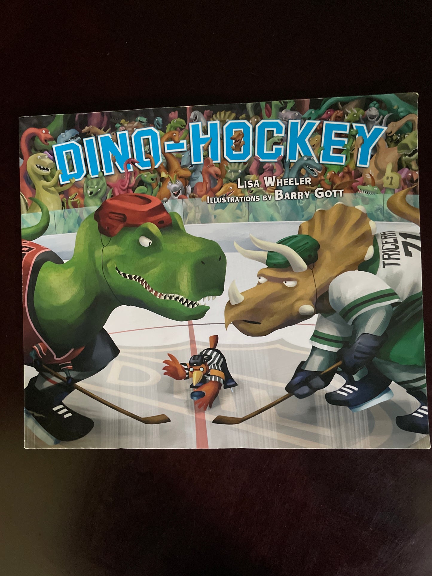 Dino-Hockey - Wheeler, Lisa