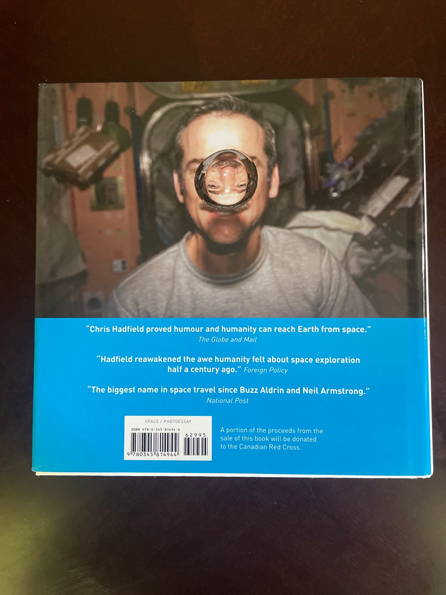You Are Here: Around the World in 92 Minutes (Signed) - Hadfield, Chris