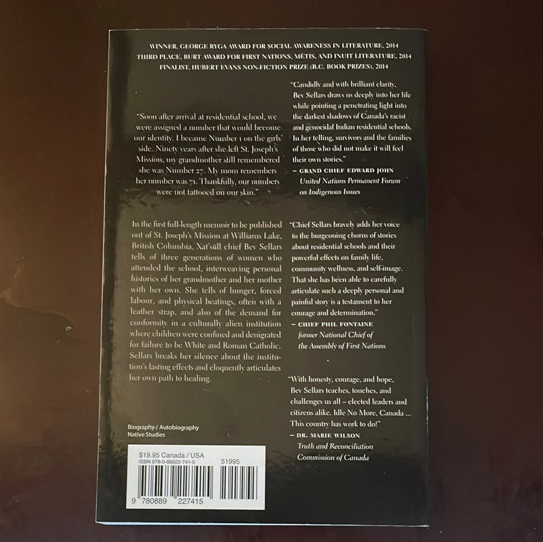 They Called Me Number One: Secrets and Survival at an Indian Residential School - Sellars, Bev