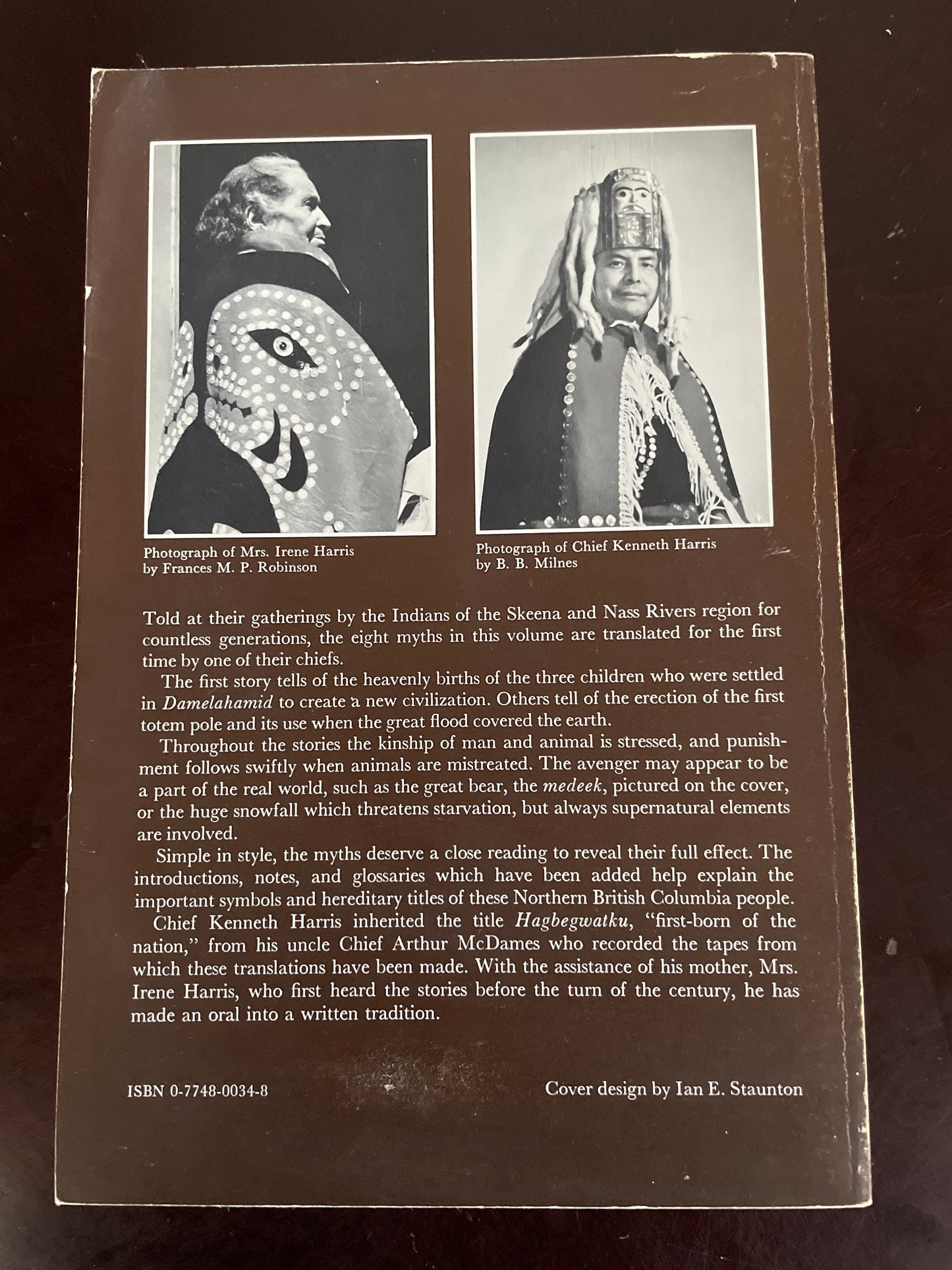 Visitors Who Never Left: The Origin of the People of Damelahamid - Harris, Chief Kenneth B.; Robinson, Frances M.P.