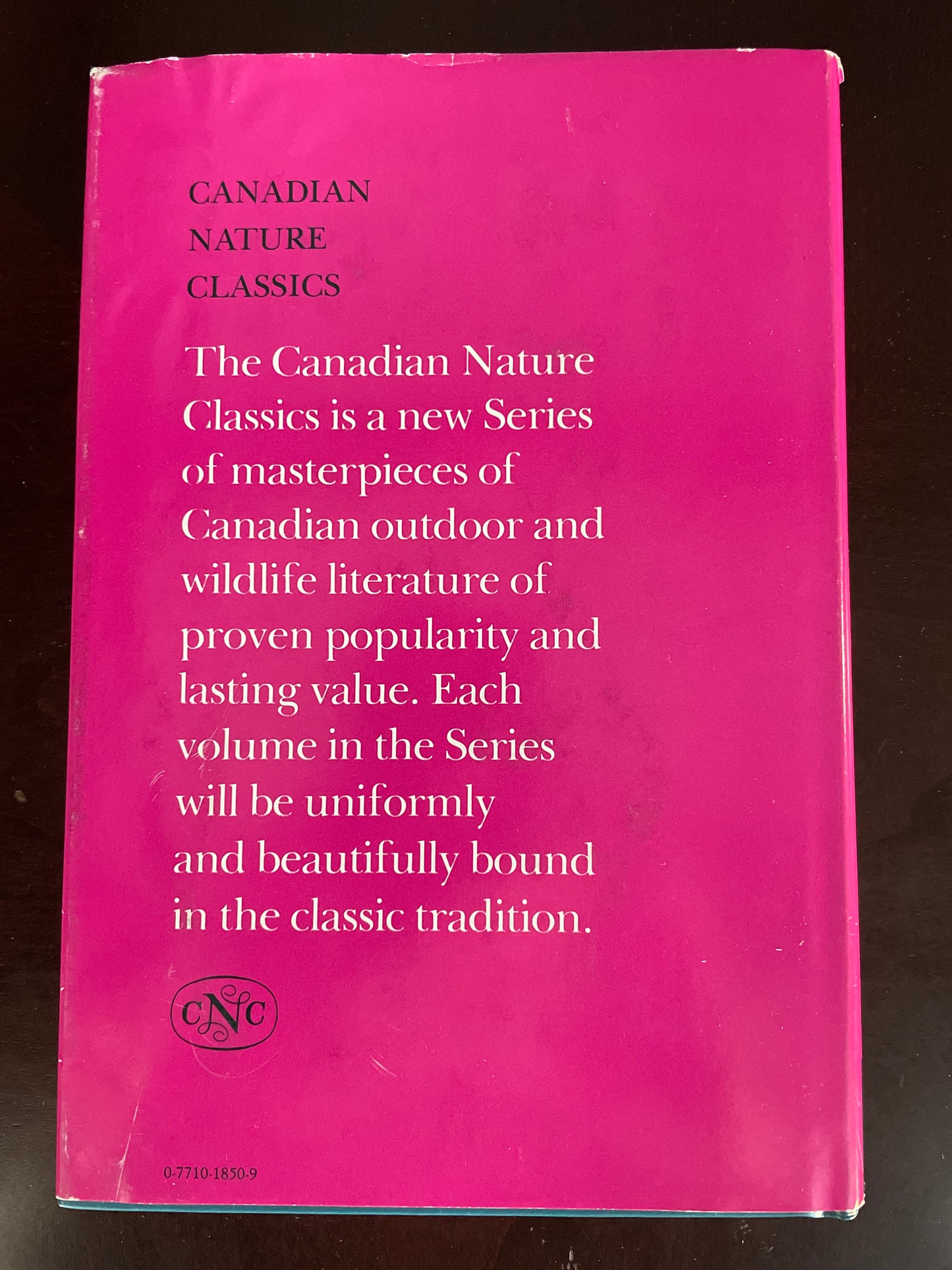 Grass Beyond the Mountains: Discovering the Last Great Cattle Frontier on the North American Continent (Canadian Nature Classics) - Hobson, Richmond P.