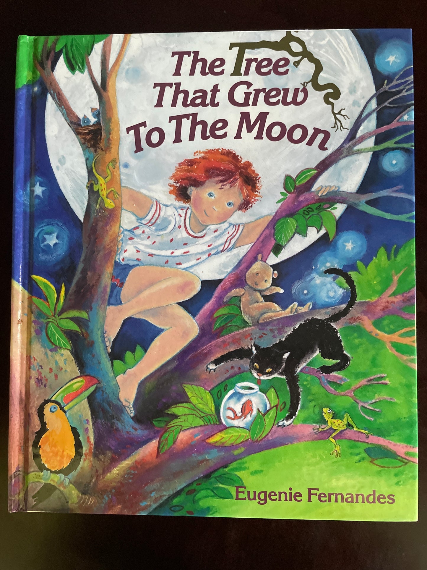 The Tree That Grew to the Moon - Fernandes, Eugenie