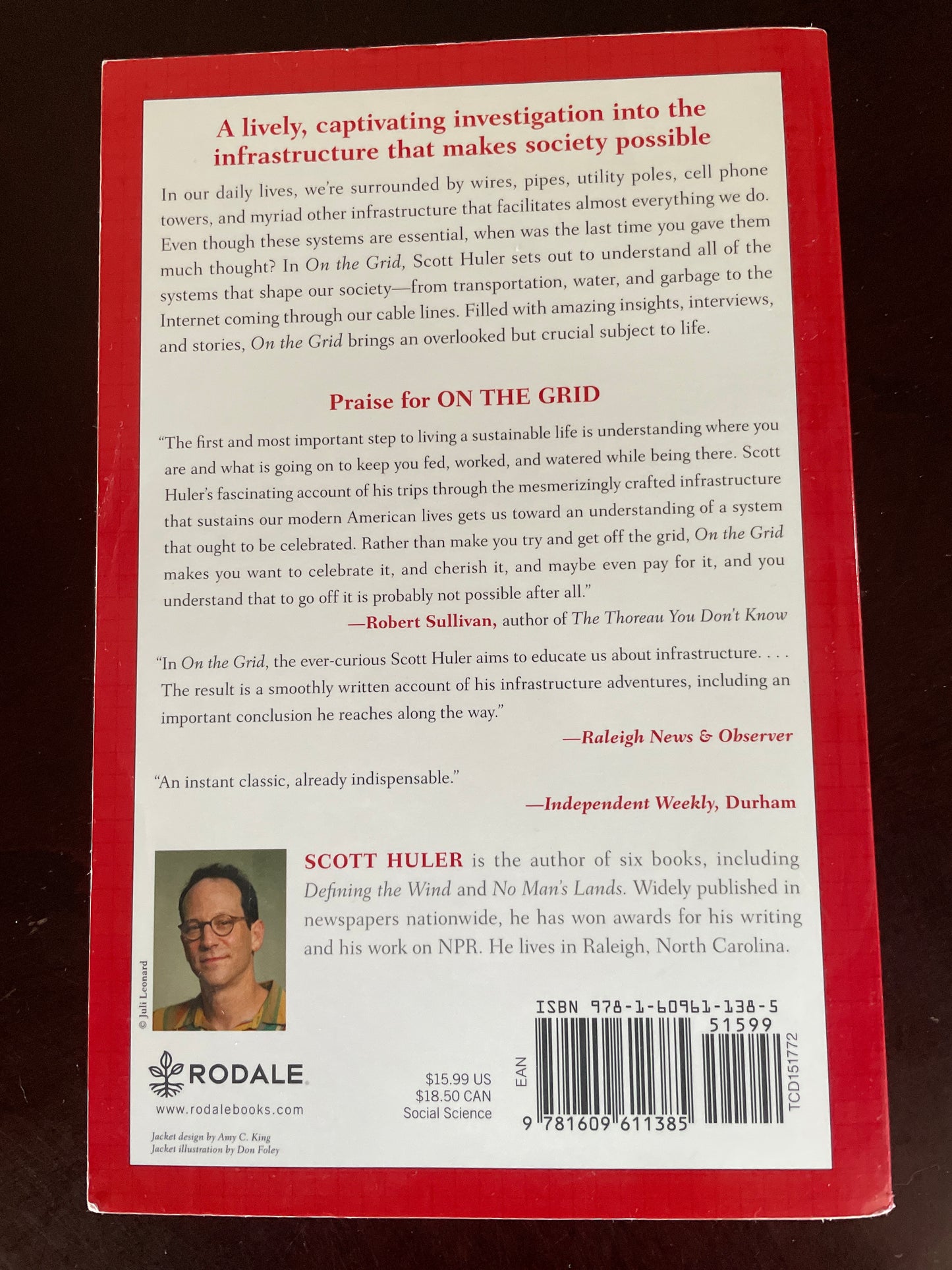 On The Grid: A Plot of Land, an Average Neighborhood, and the Systems That Make Our World Work - Huler, Scott
