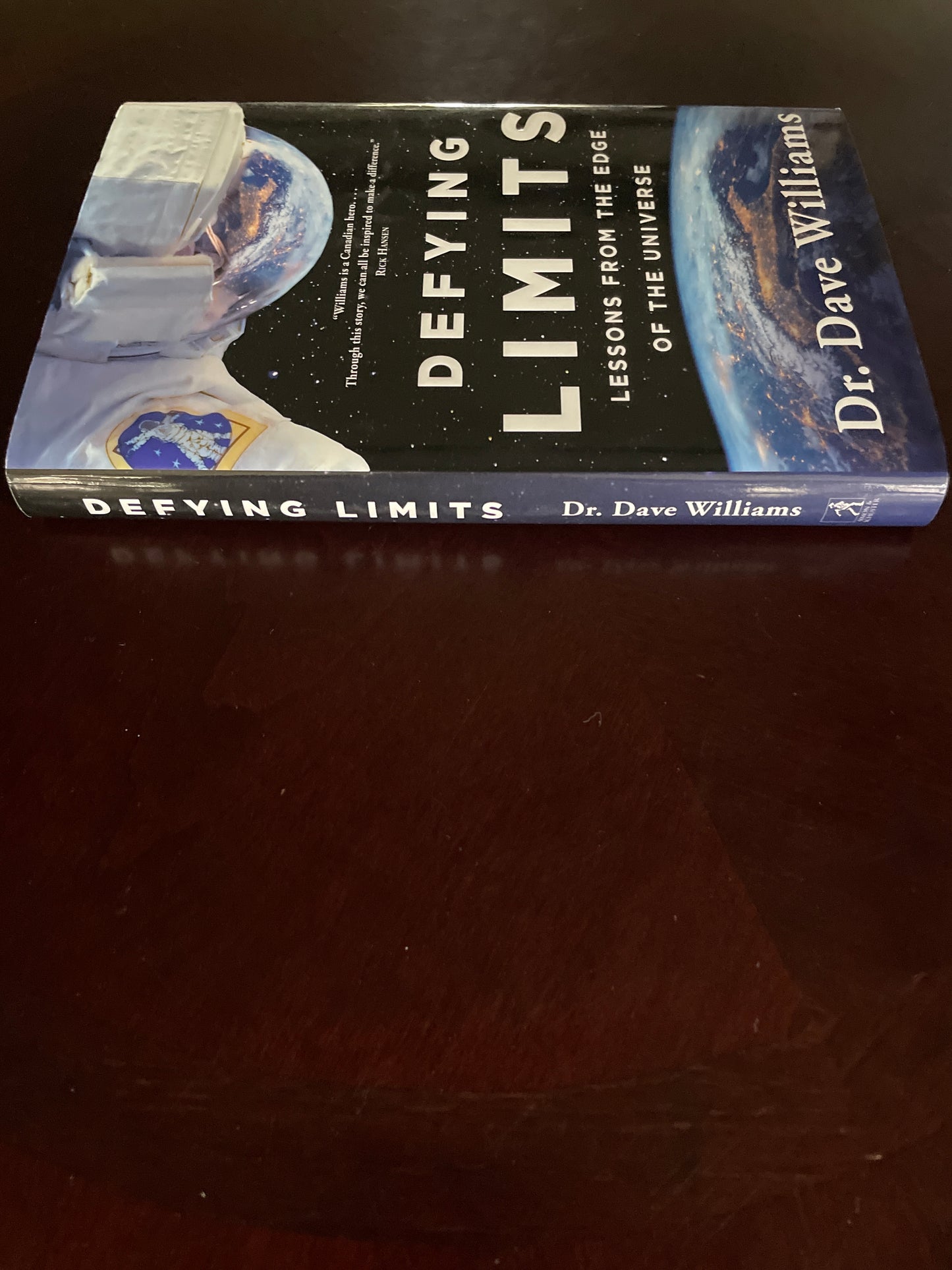 Defying Limits: Lessons from the Edge of the Universe (Signed) - Williams, Dr. Dave