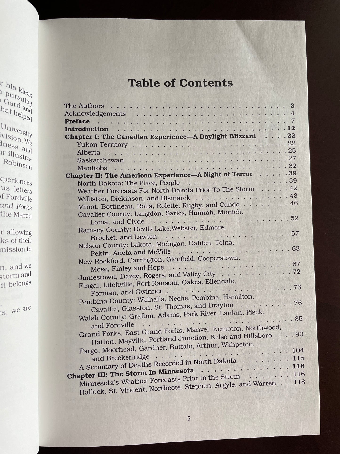 Looking for Candles in the Window: The Tragic Red River Valley Blizzard of March 15th, 1941 - Ramsey, Douglas; Skroch, Larry E.