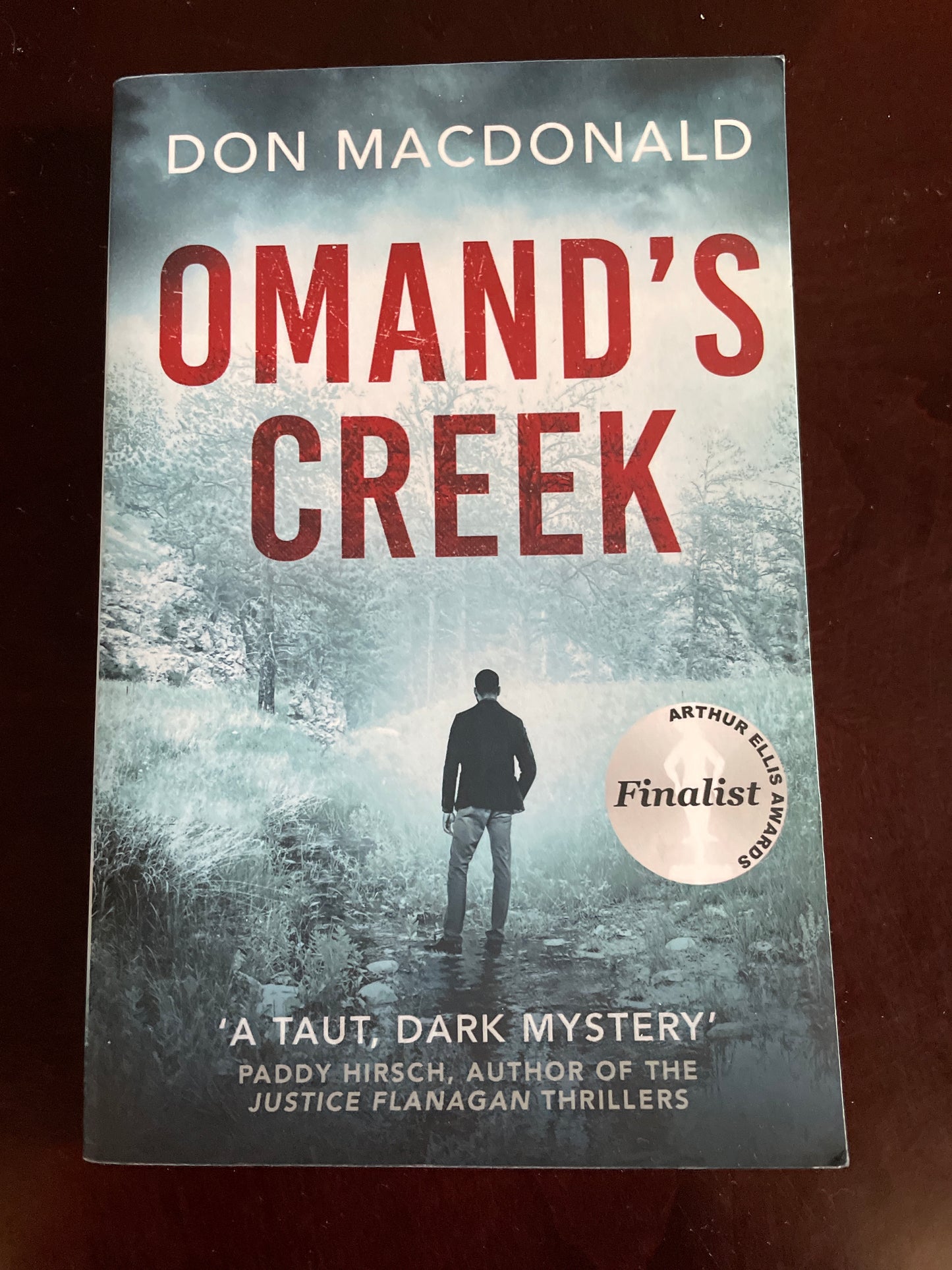 Omand's Creek: A gripping crime thriller packed with mystery and suspense (Inscribed) - Macdonald, Don