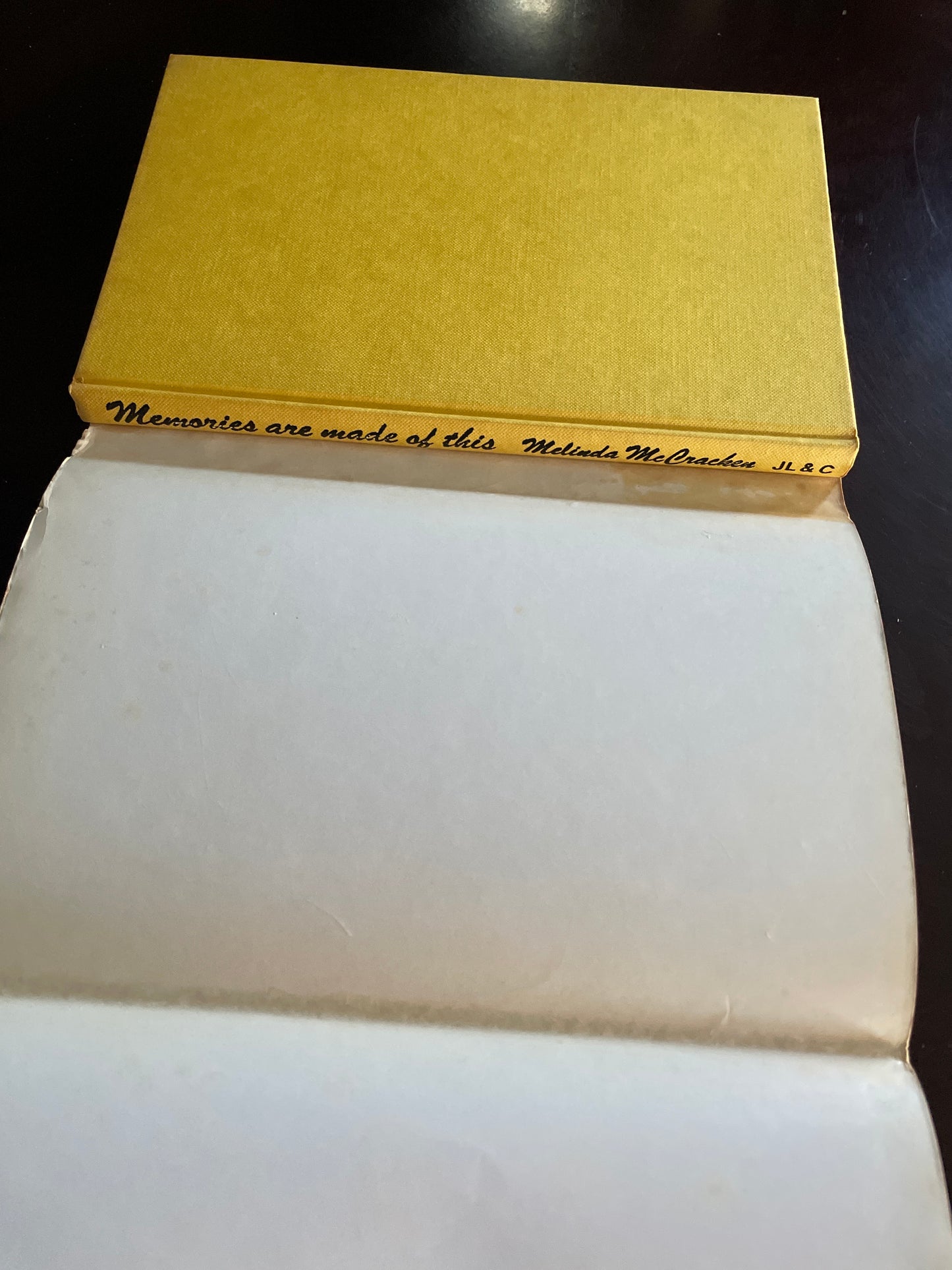 Memories are made of this: What it was like to grow up in the Fifties (Signed) - McCracken, Melinda