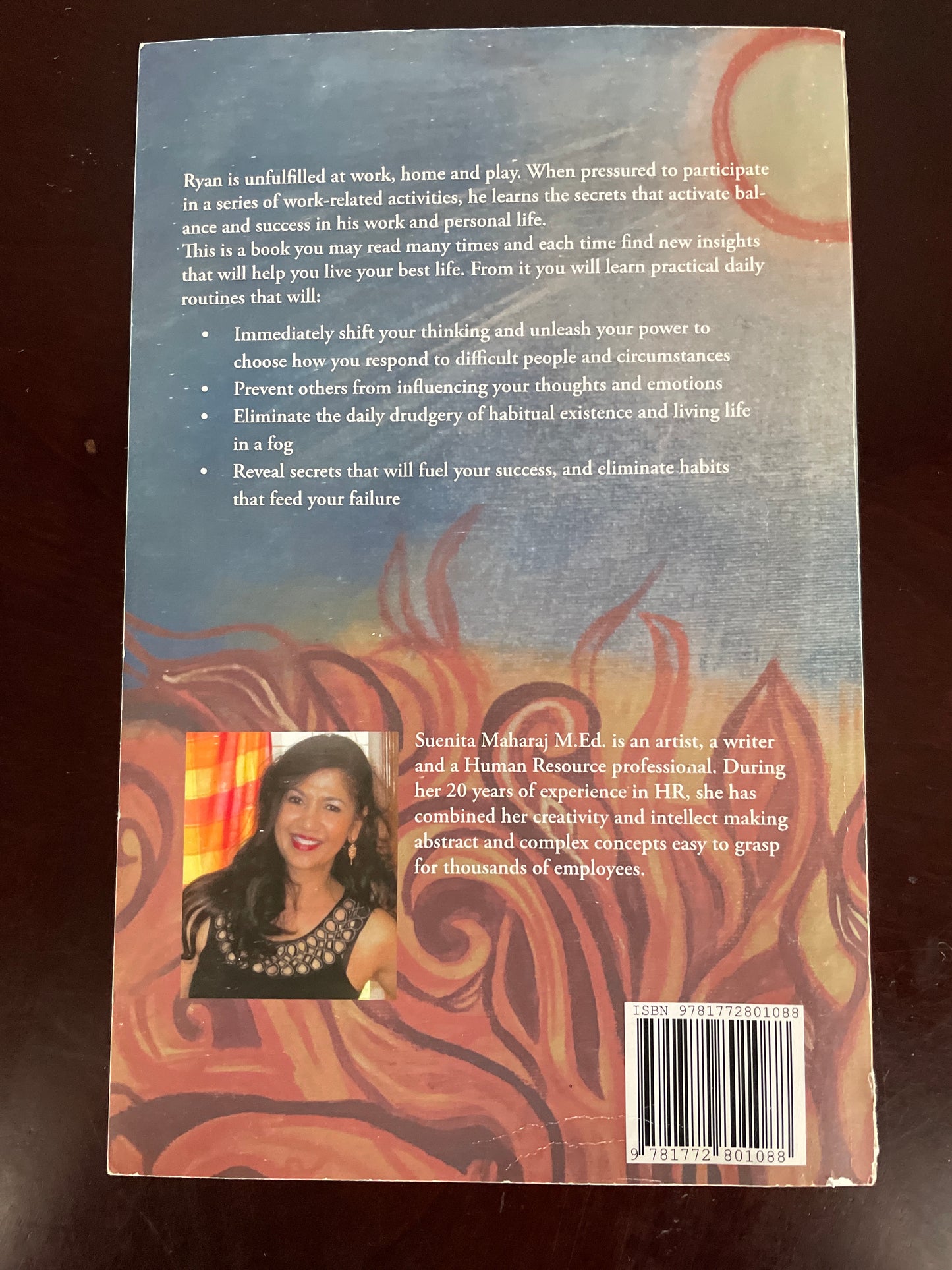 Rousing the Sleeping Giant: A powerful tale of bringing mindfulness to the workplace (Inscribed) - Maharaj. M.Ed., Suenita S.