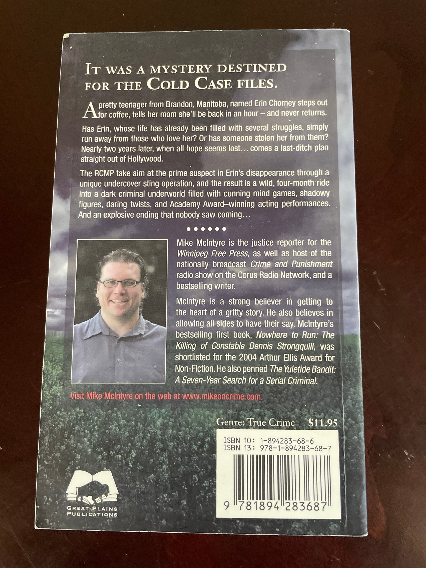 To the Grave: Inside a Spectacular RCMP Sting (Signed) - McIntyre, Mike