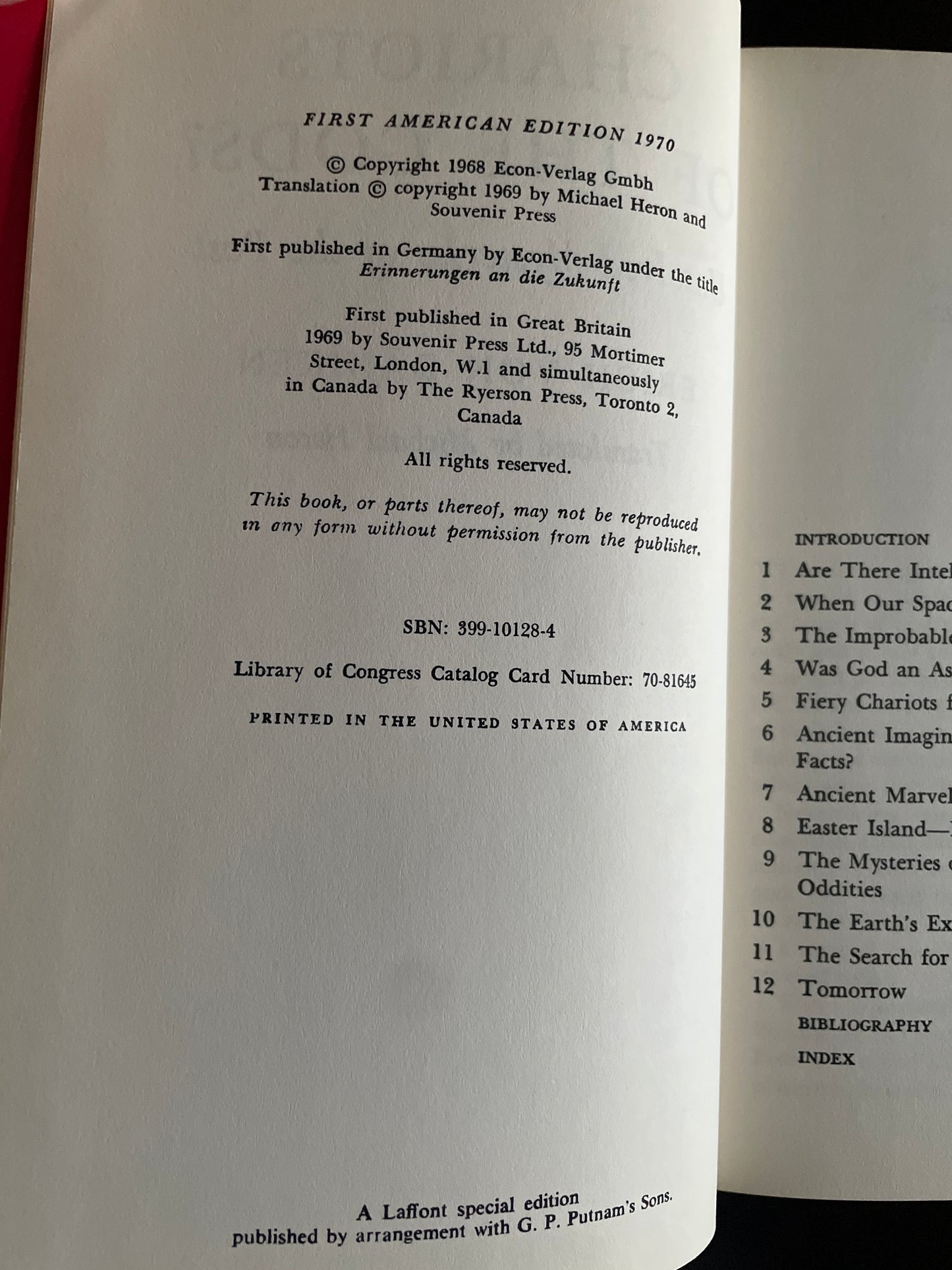 Chariots of the Gods? Unsolved Mysteries of the Past - Von Daniken, Erich