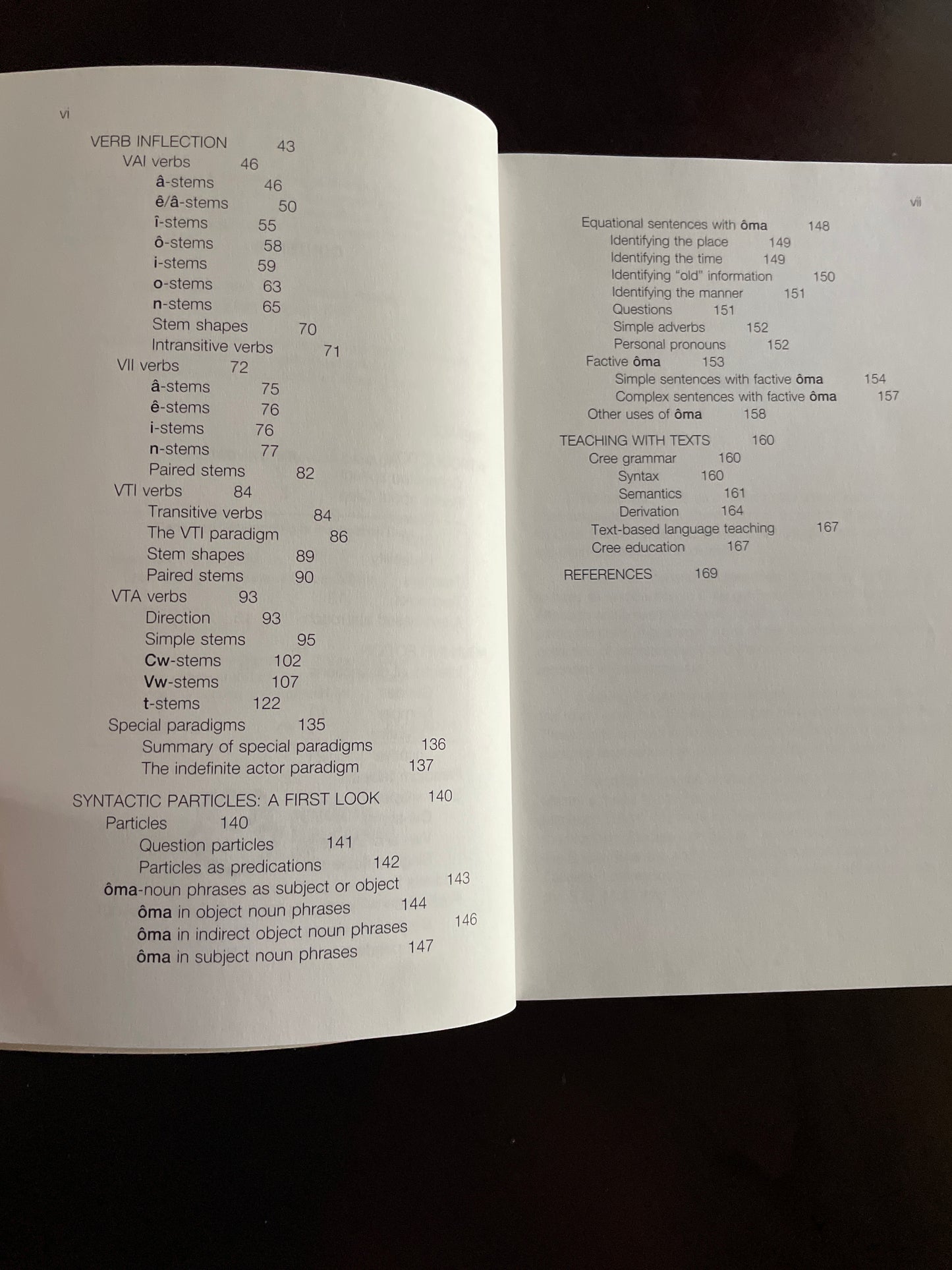 Cree Language Structures: A Cree Approach - Ahenakew, Freda