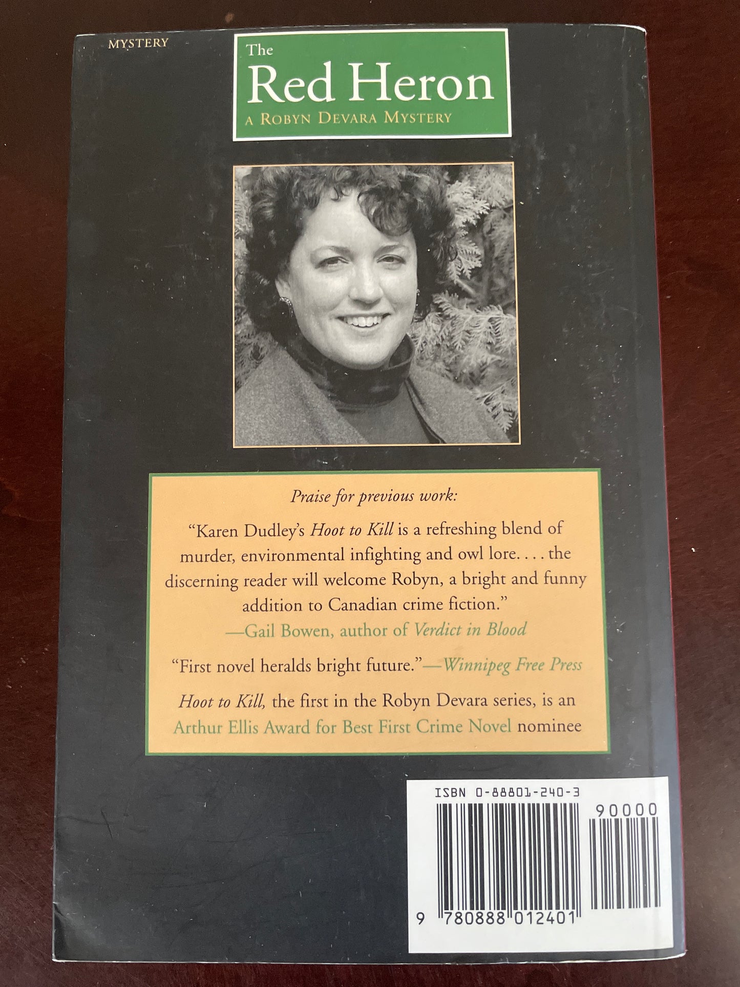The Red Heron (A Robyn Devara Mystery) (Signed) - Dudley, Karen