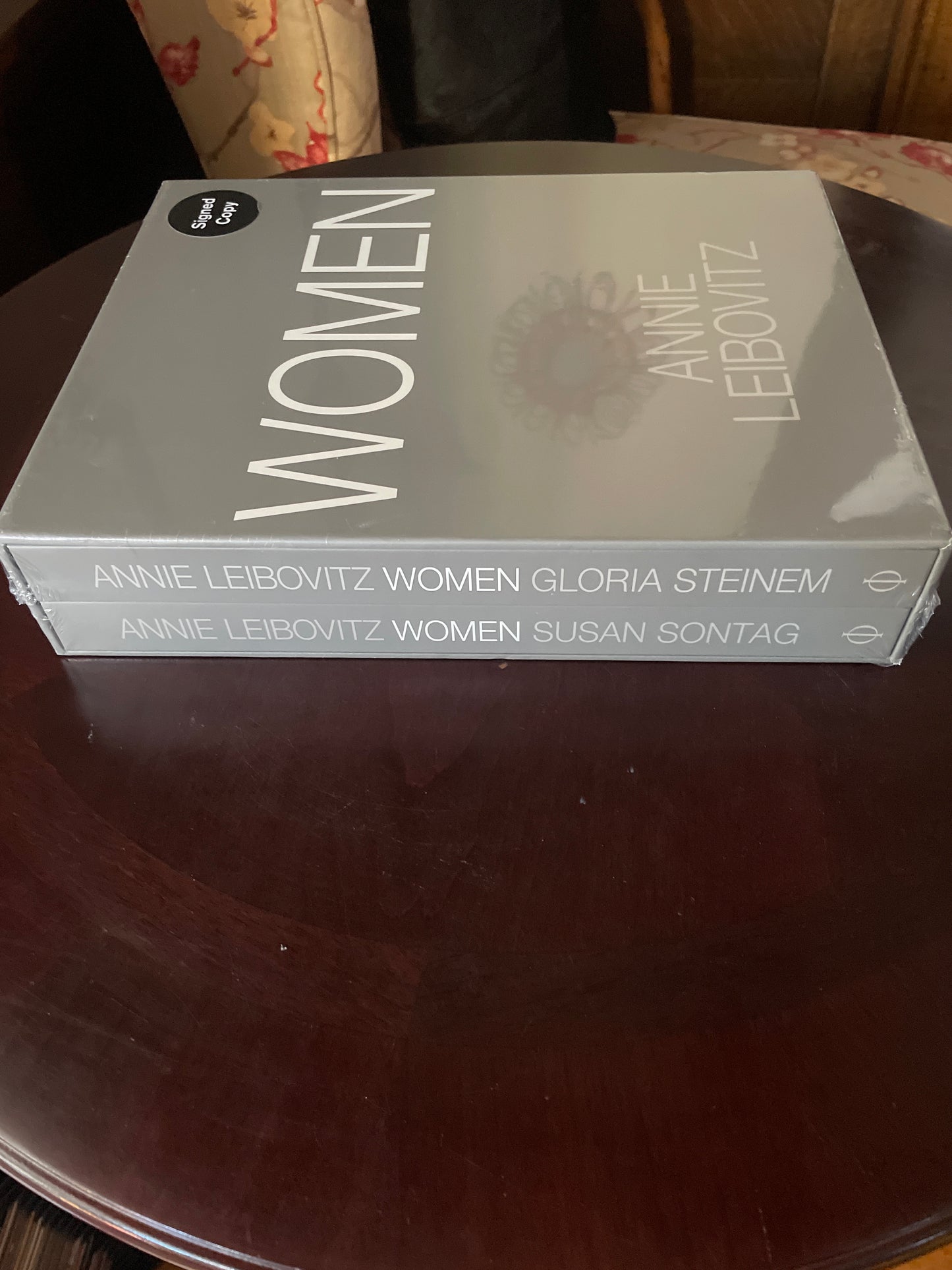 Annie Leibovitz: Women - 2025 Edition (Exclusive Signed Edition) 2 Volume Hardcover Set in Slipcover - Leibovitz, Annie
