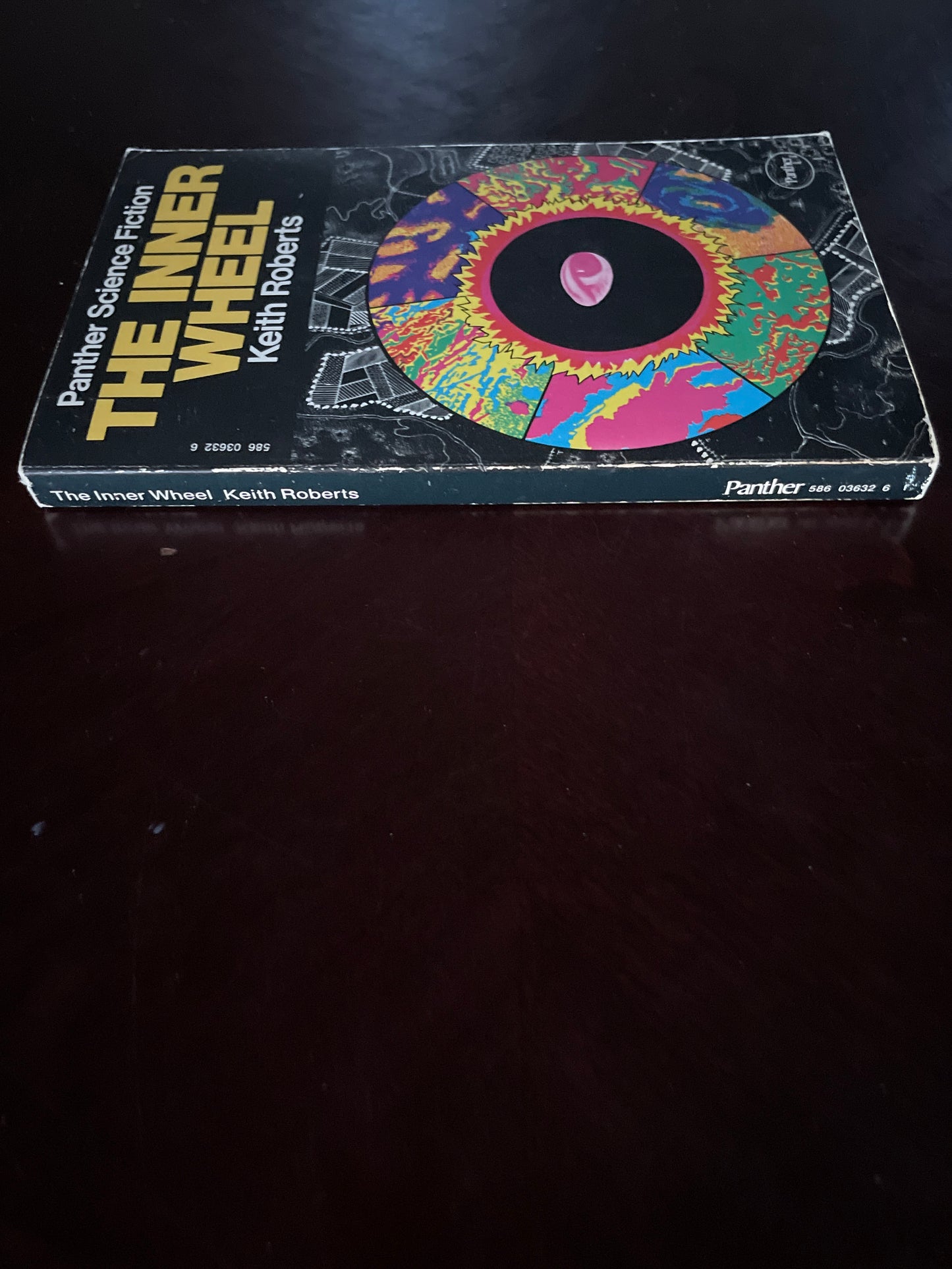 The Inner Wheel (Panther Science Fiction series) - Roberts, Keith