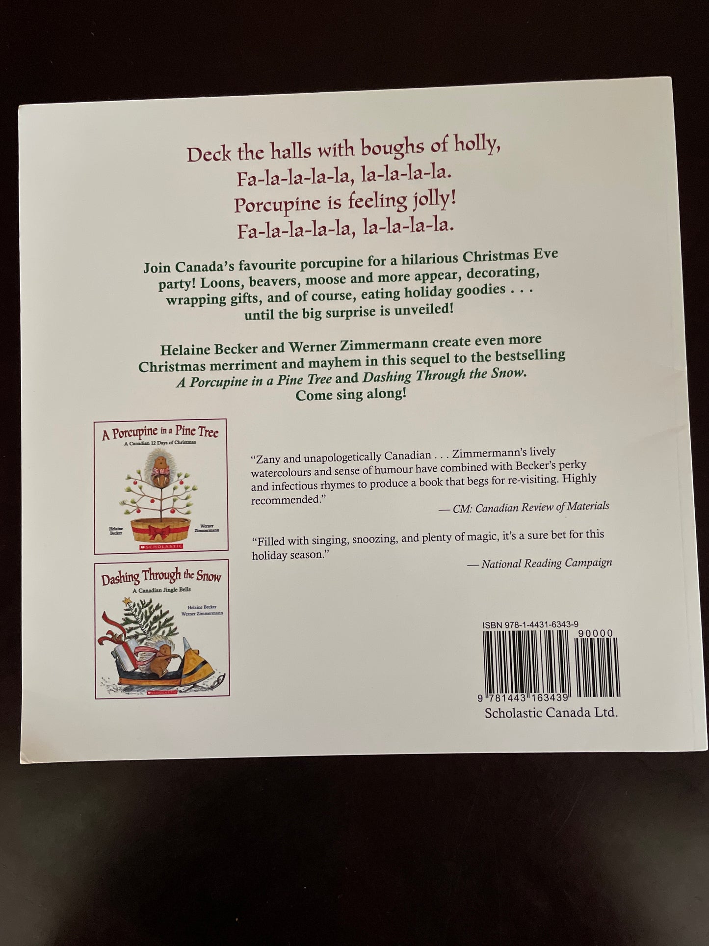 Deck the Halls: A Canadian Christmas Carol - Becker, Helaine