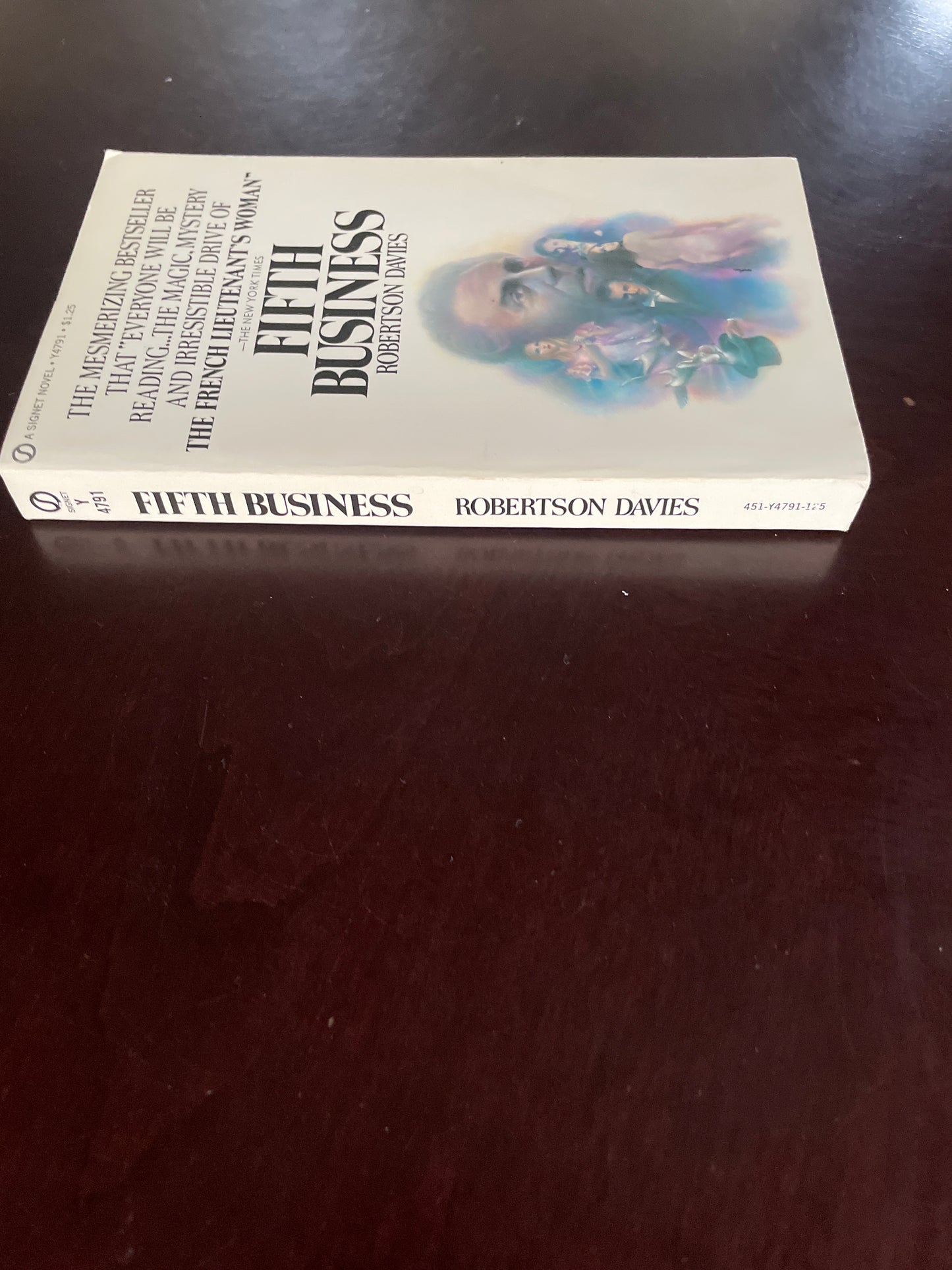 Fifth Business (Deptford Trilogy) - Davies, Robertson