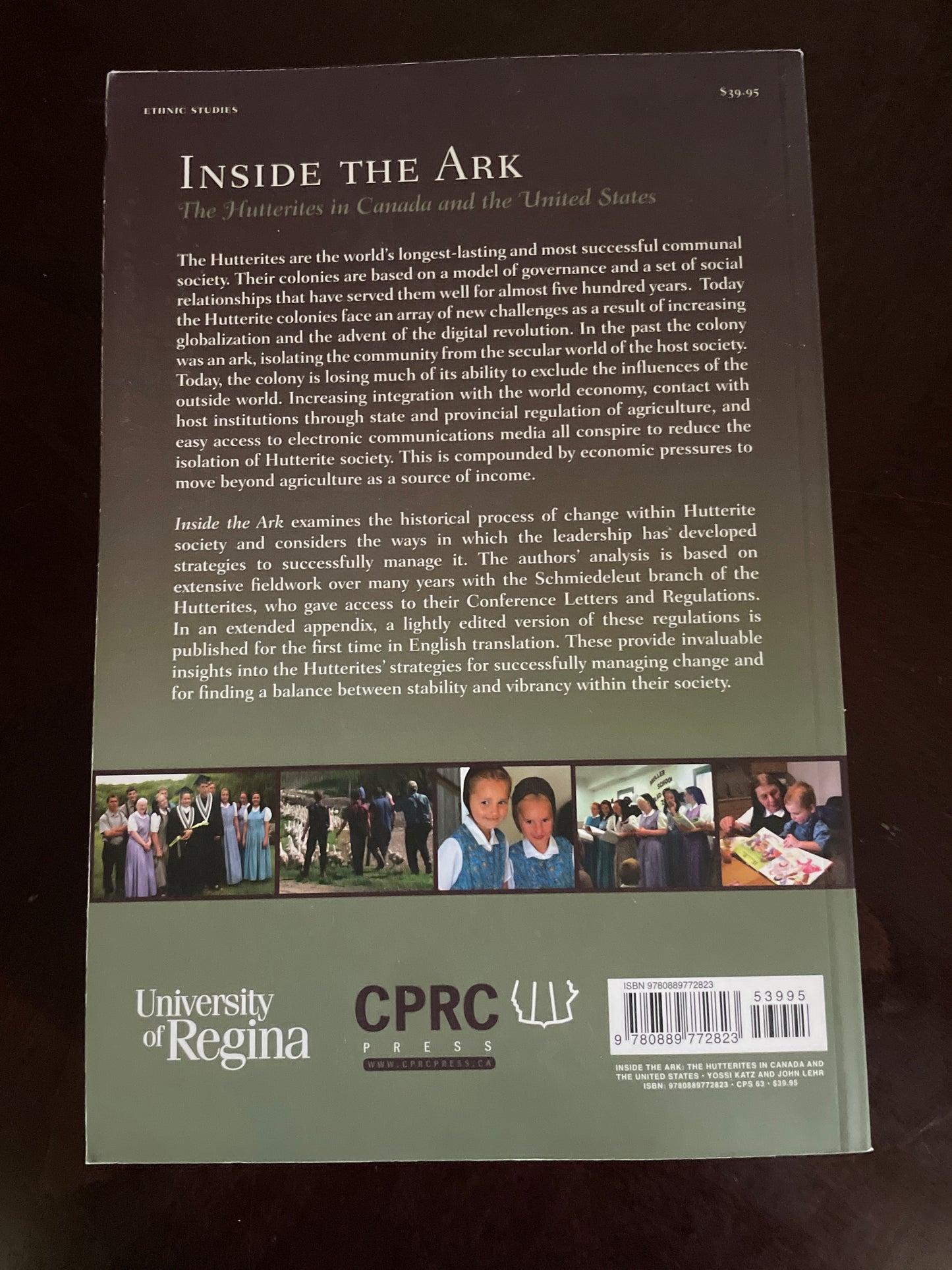 Inside the Ark: The Hutterites in Canada and the United States - Katz, Yossi; Lehr, John