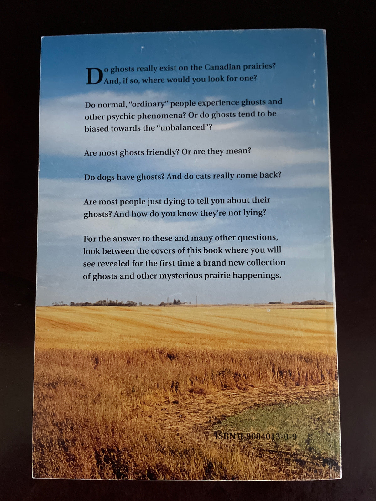 Prairie Ghosts : True Manitoba Ghost Stories - Forsberg, Lois (Signed)