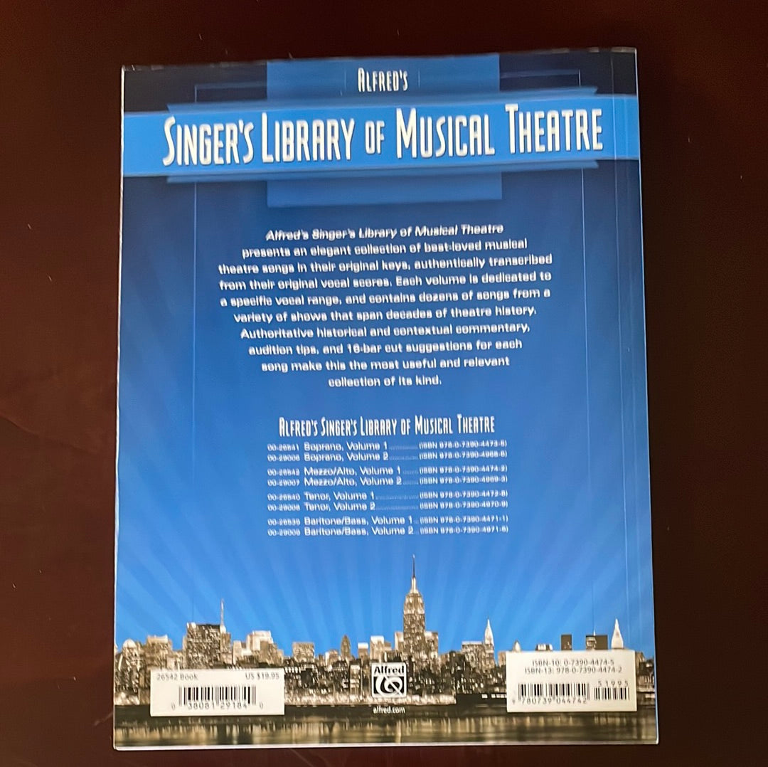 Singer's Library of Musical Theatre, Vol 1: Mezzo Soprano/Alto - Staff, Alfred Publishing